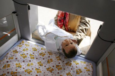 Babyklappe im Klinikum Neukölln wieder eröffnet