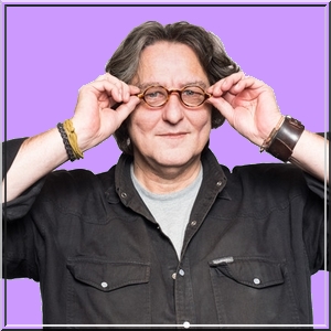 kees thies bij column, brilletje2